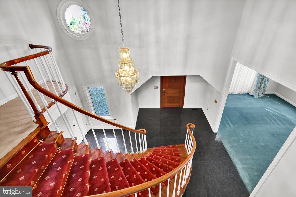 34 Hessian Blvd Property Photo 37