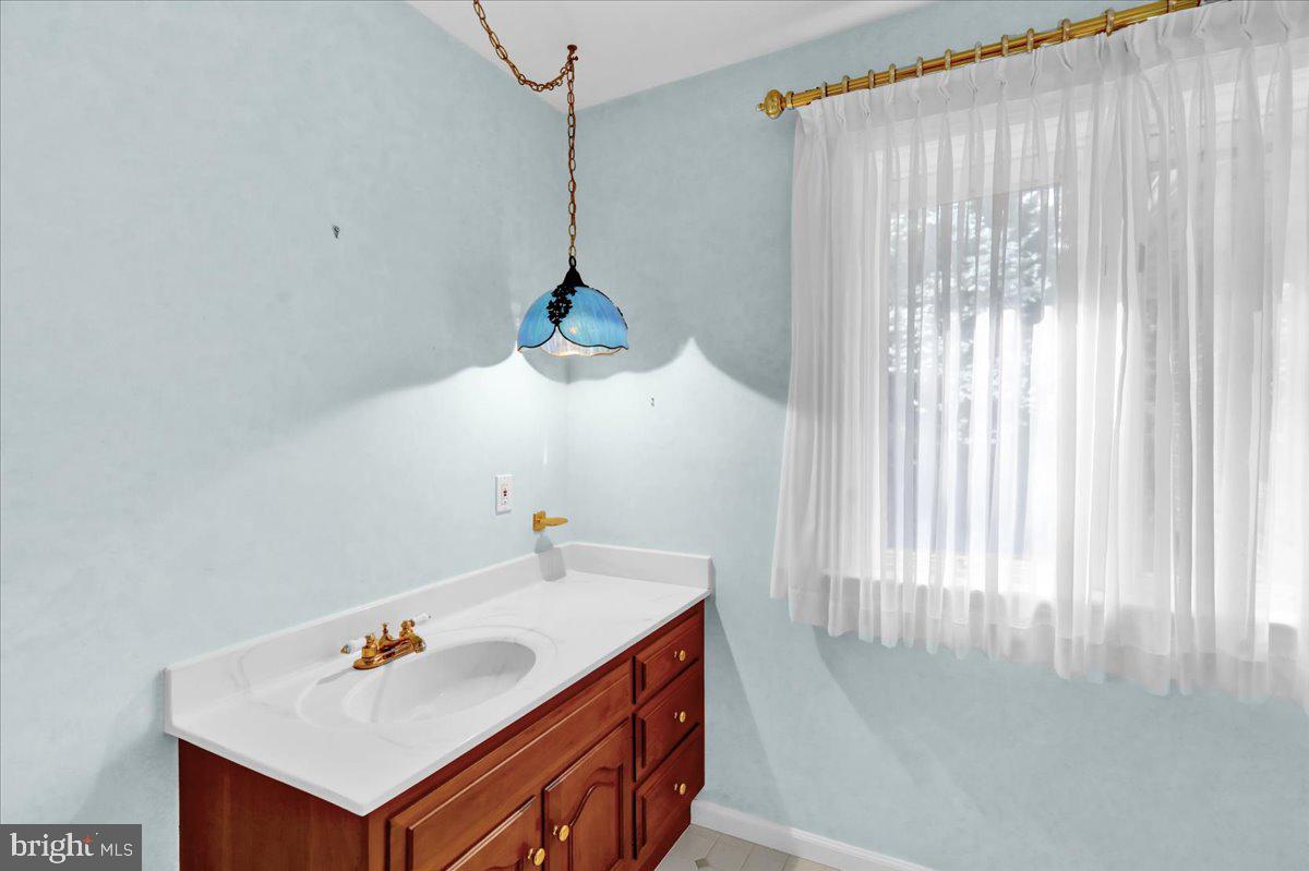 34 Hessian Blvd Property Photo 50