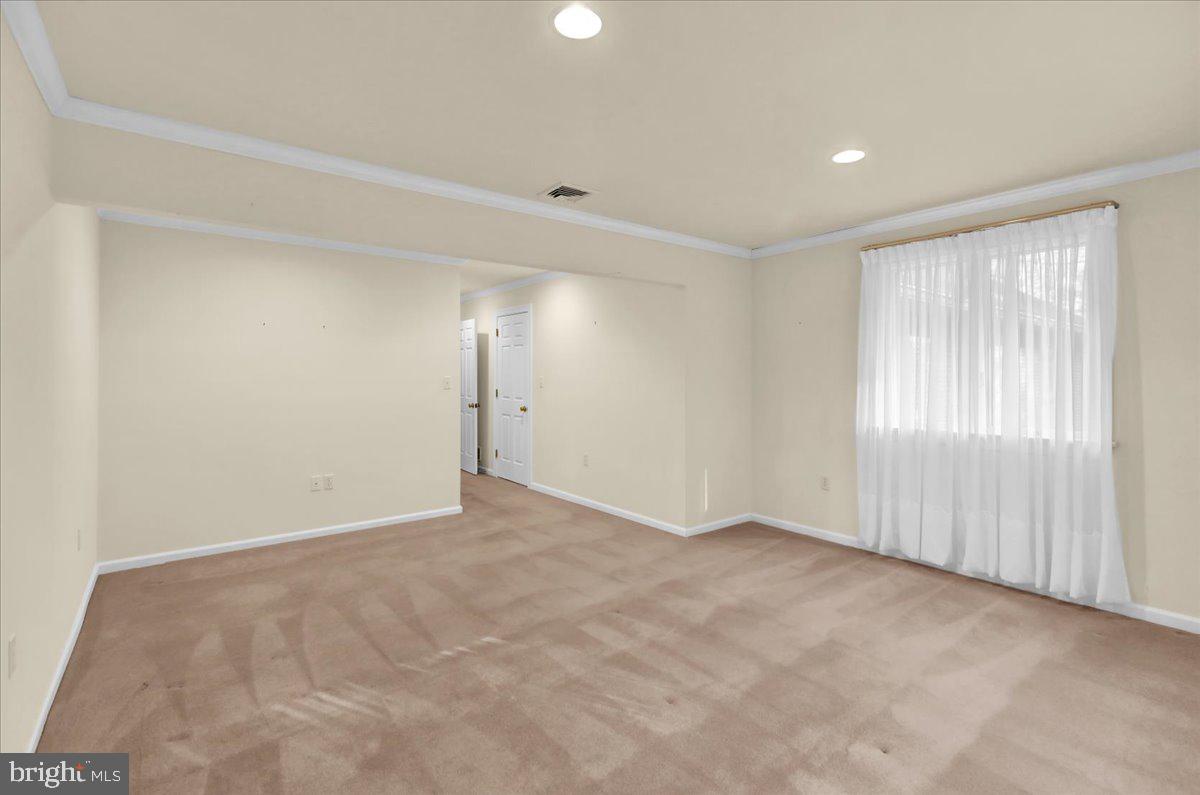 34 Hessian Blvd Property Photo 53