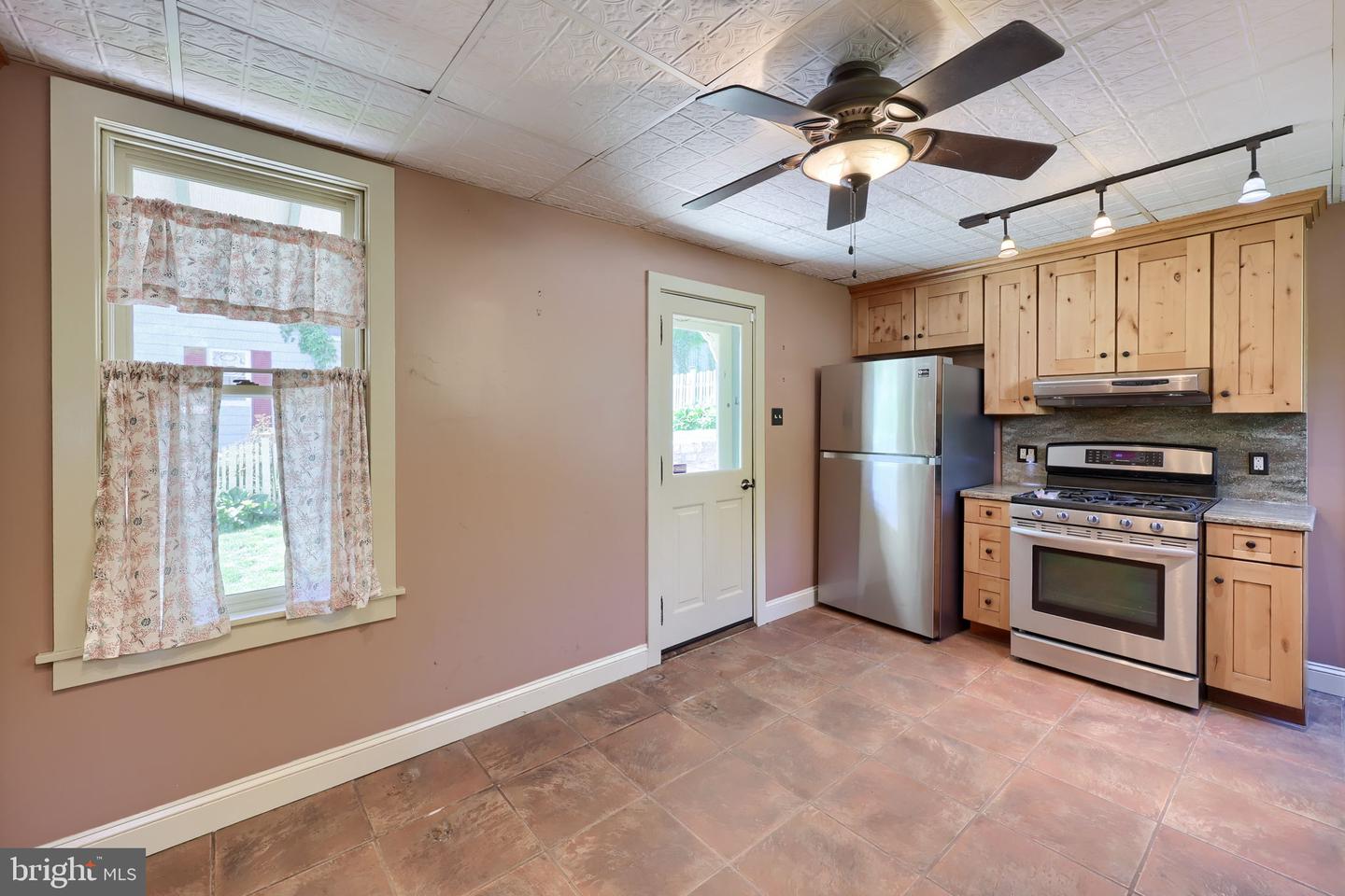 820 Friedensburg Rd Property Photo 21
