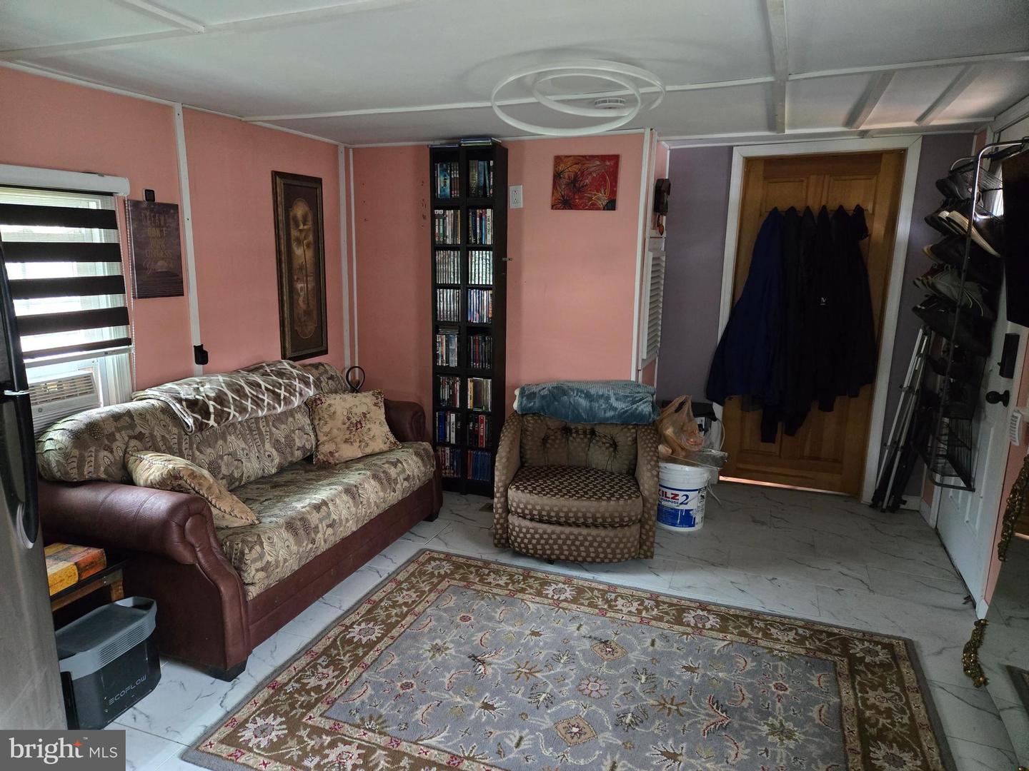 33 Squaw Cir Property Photo 19