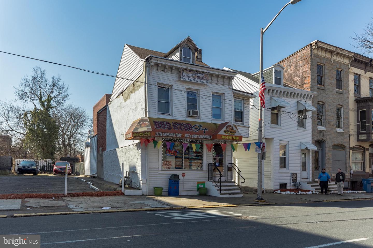 736 And 738 Franklin St Property Photo 2