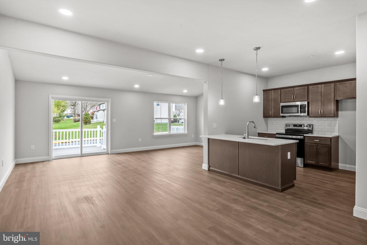 200 Lucille Way #lot 8 Property Photo 3