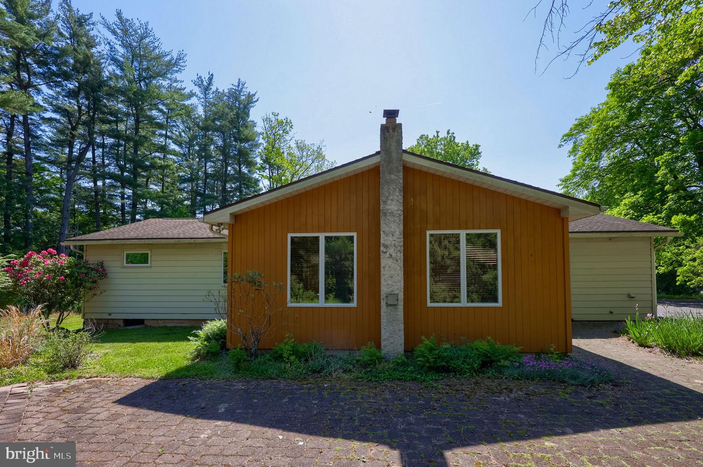 1421 Coldsprings Rd Property Photo 9