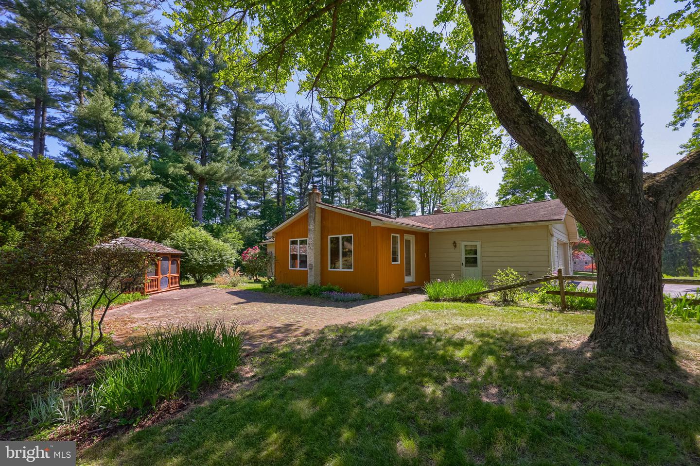 1421 Coldsprings Rd Property Photo 11