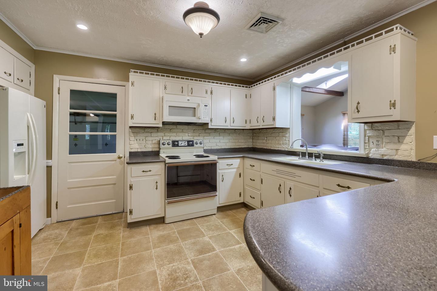 1421 Coldsprings Rd Property Photo 42