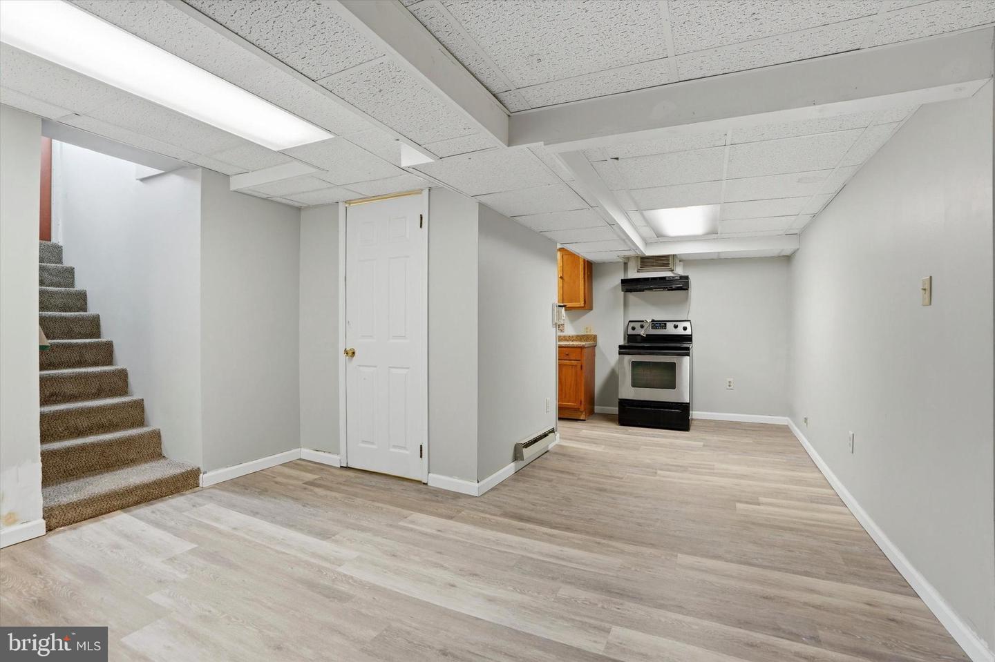 401 Lancaster Property Photo 29