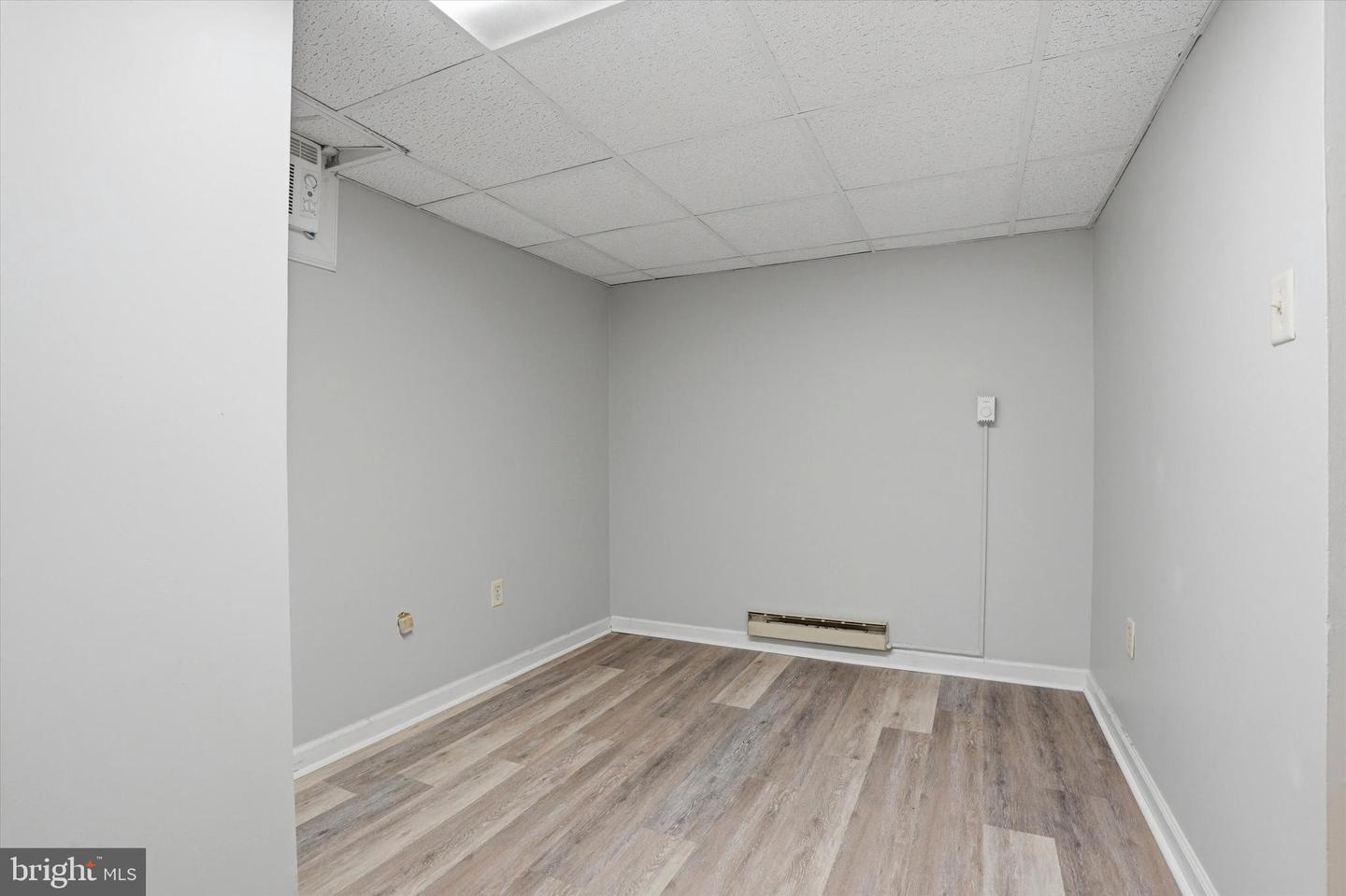 401 Lancaster Property Photo 37