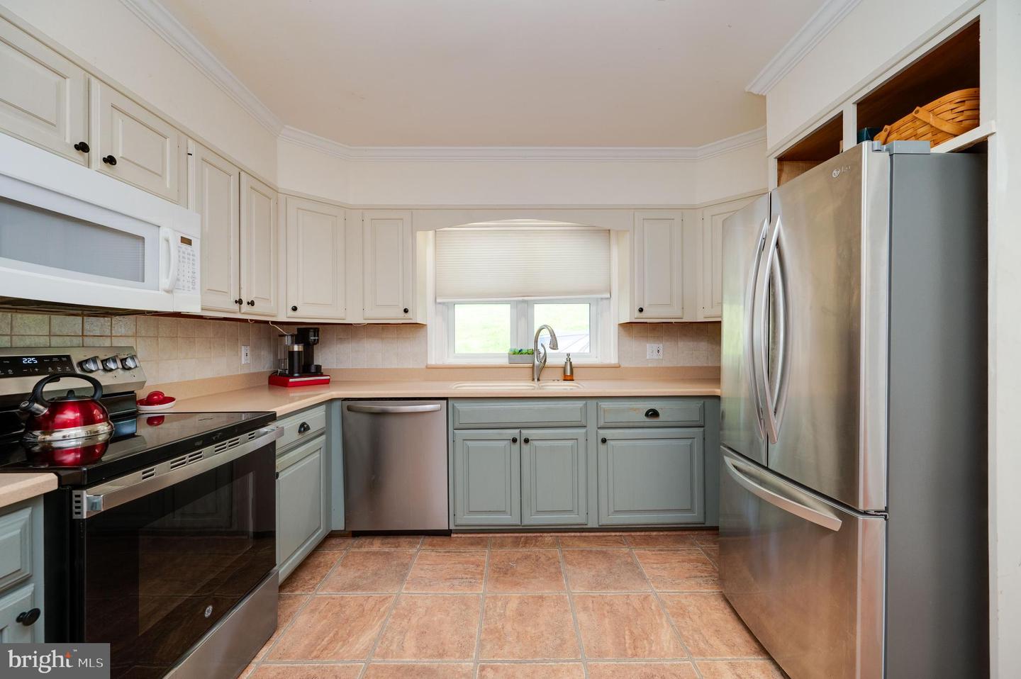 400 Friedensburg Rd Property Photo 12
