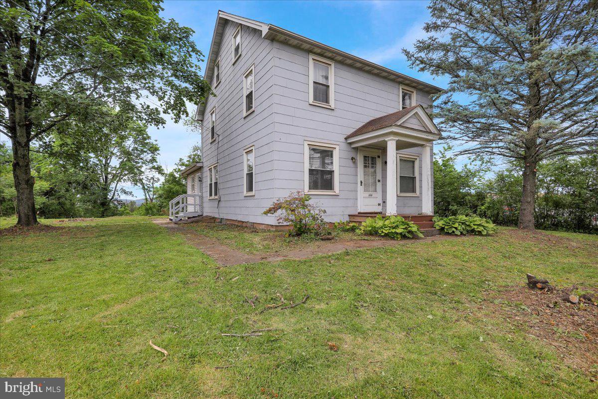 144 E Baumstown Rd Property Photo 1