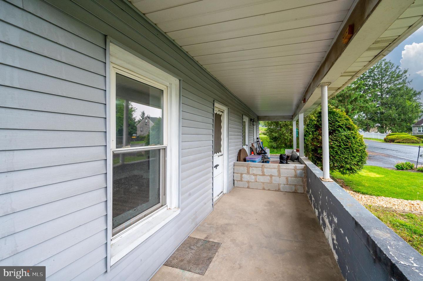 467 Hill Rd Property Photo 2