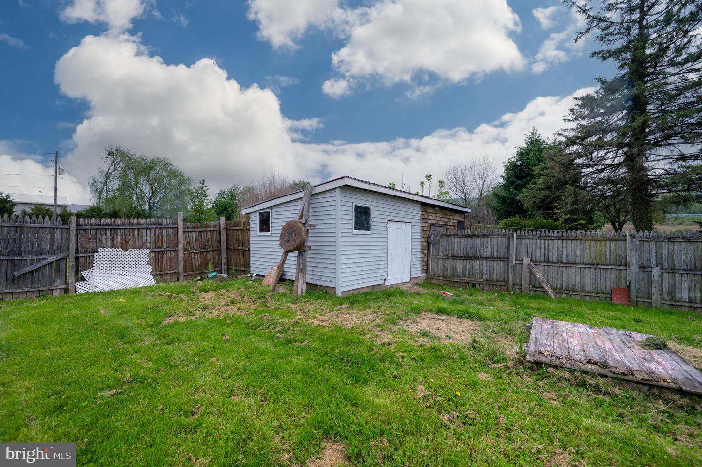 467 Hill Rd Property Photo 31