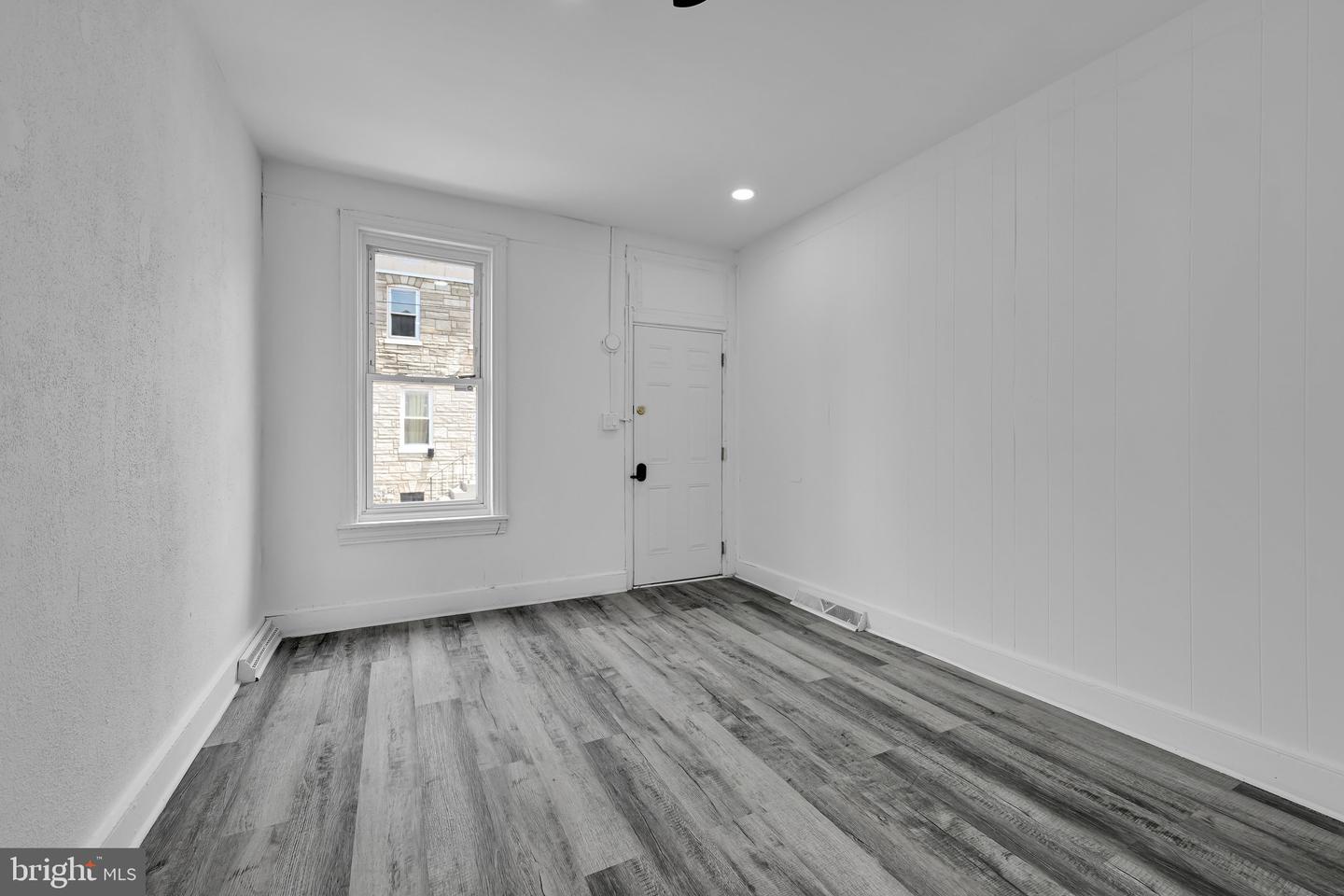 650 Mulberry St Property Photo 7