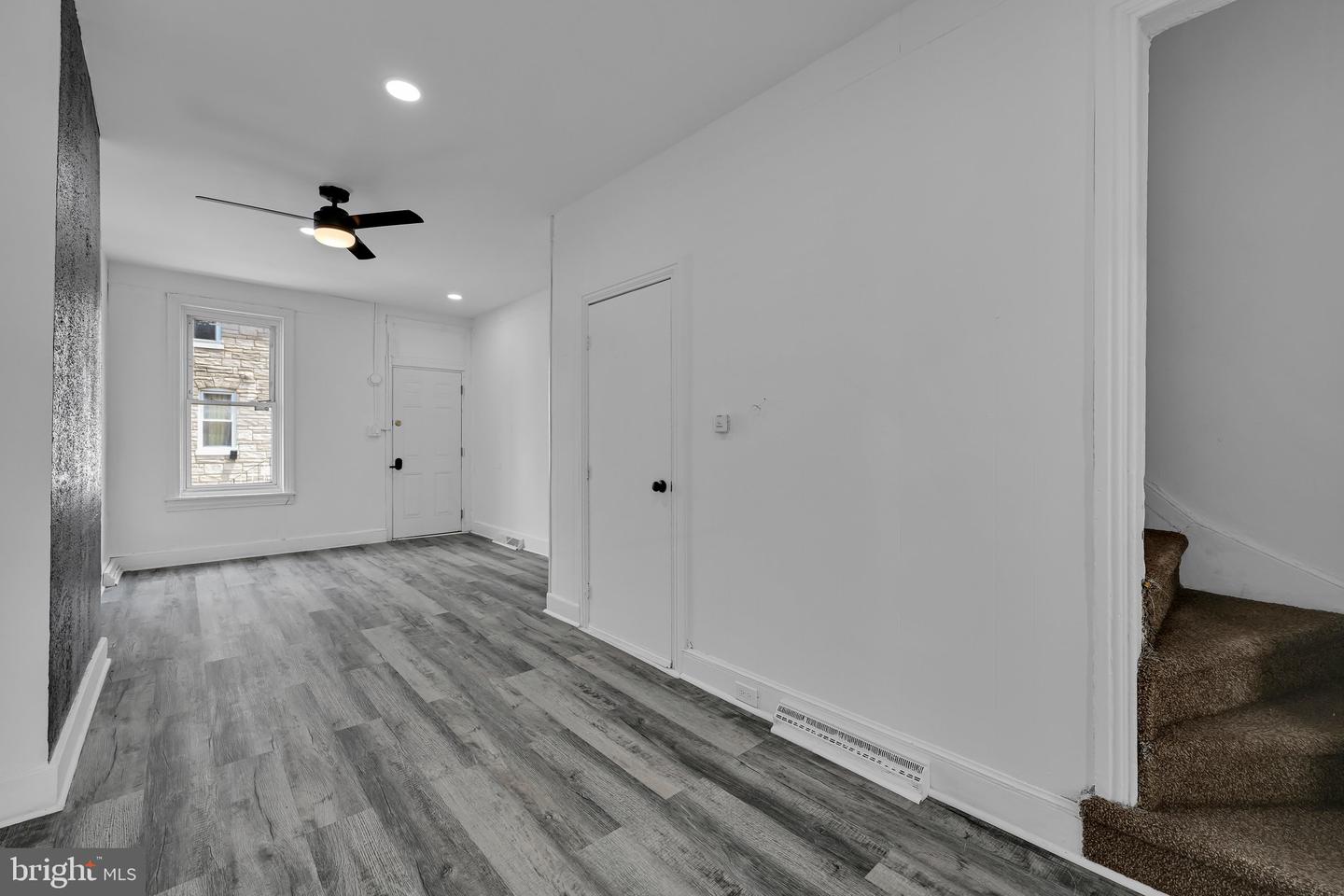 650 Mulberry St Property Photo 10