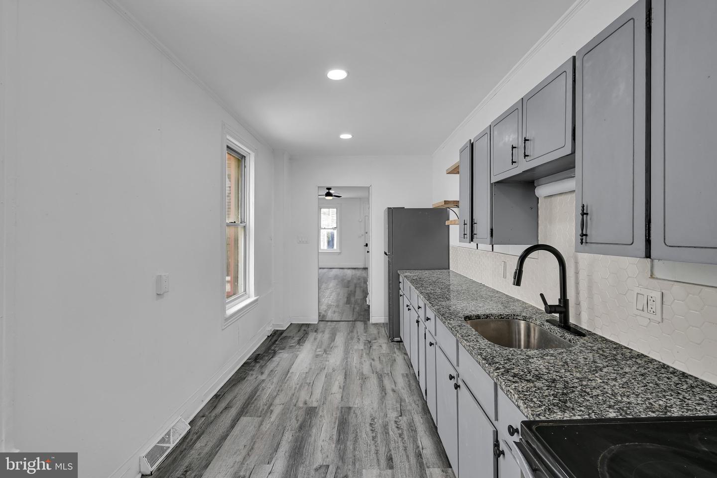 650 Mulberry St Property Photo 14
