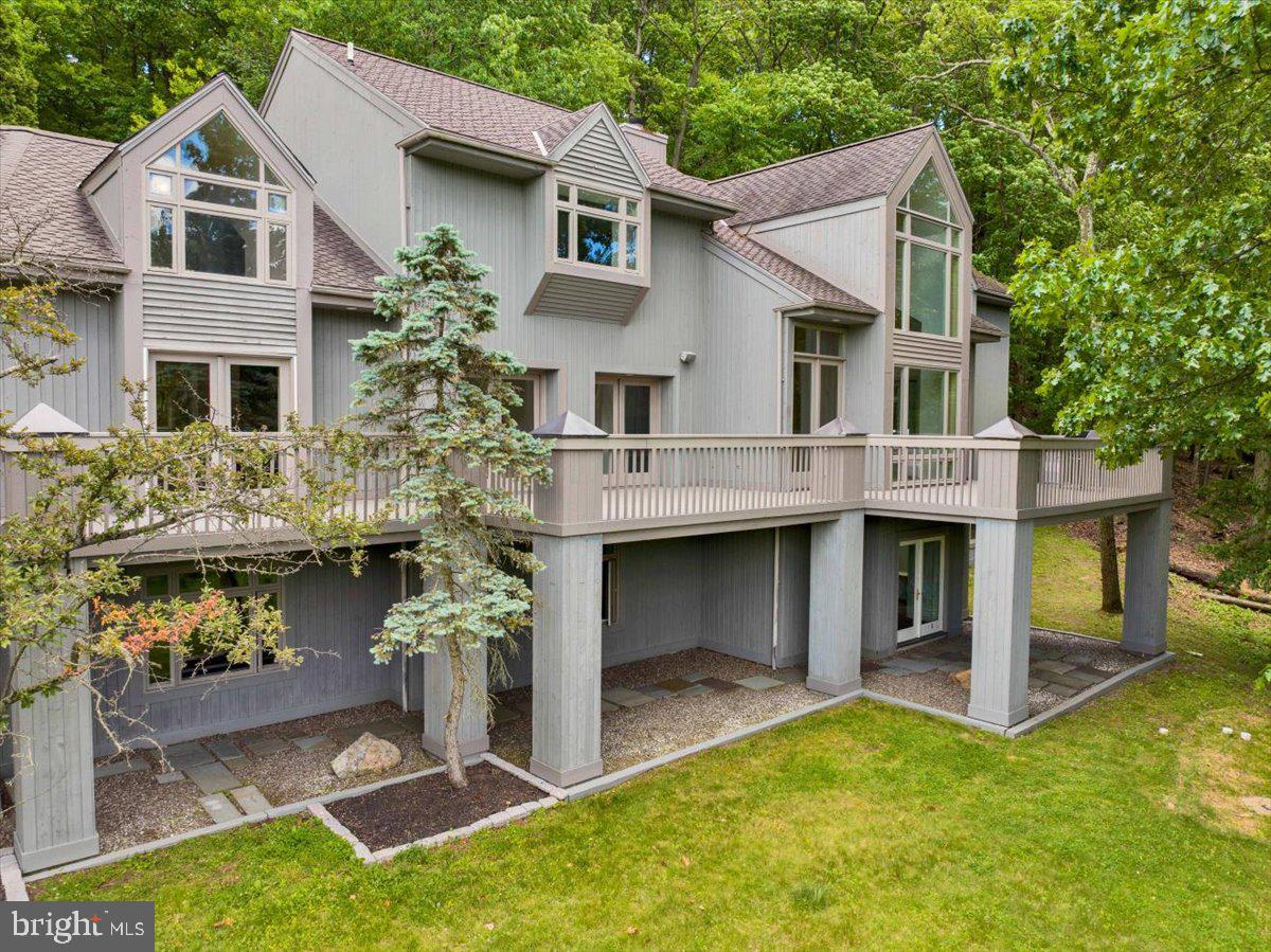 8 Wyndham Hill Dr Property Photo 2