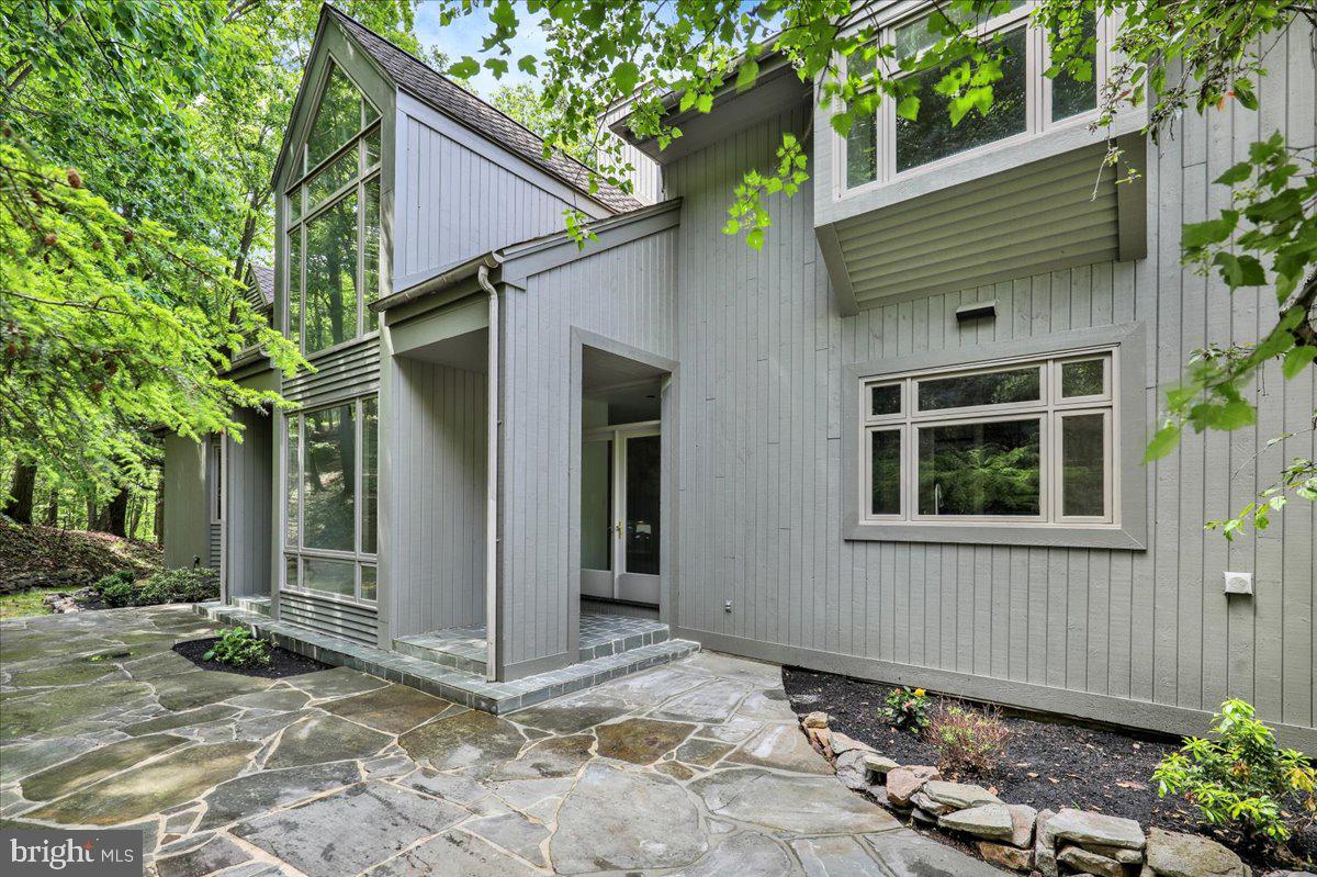 8 Wyndham Hill Dr Property Photo 9