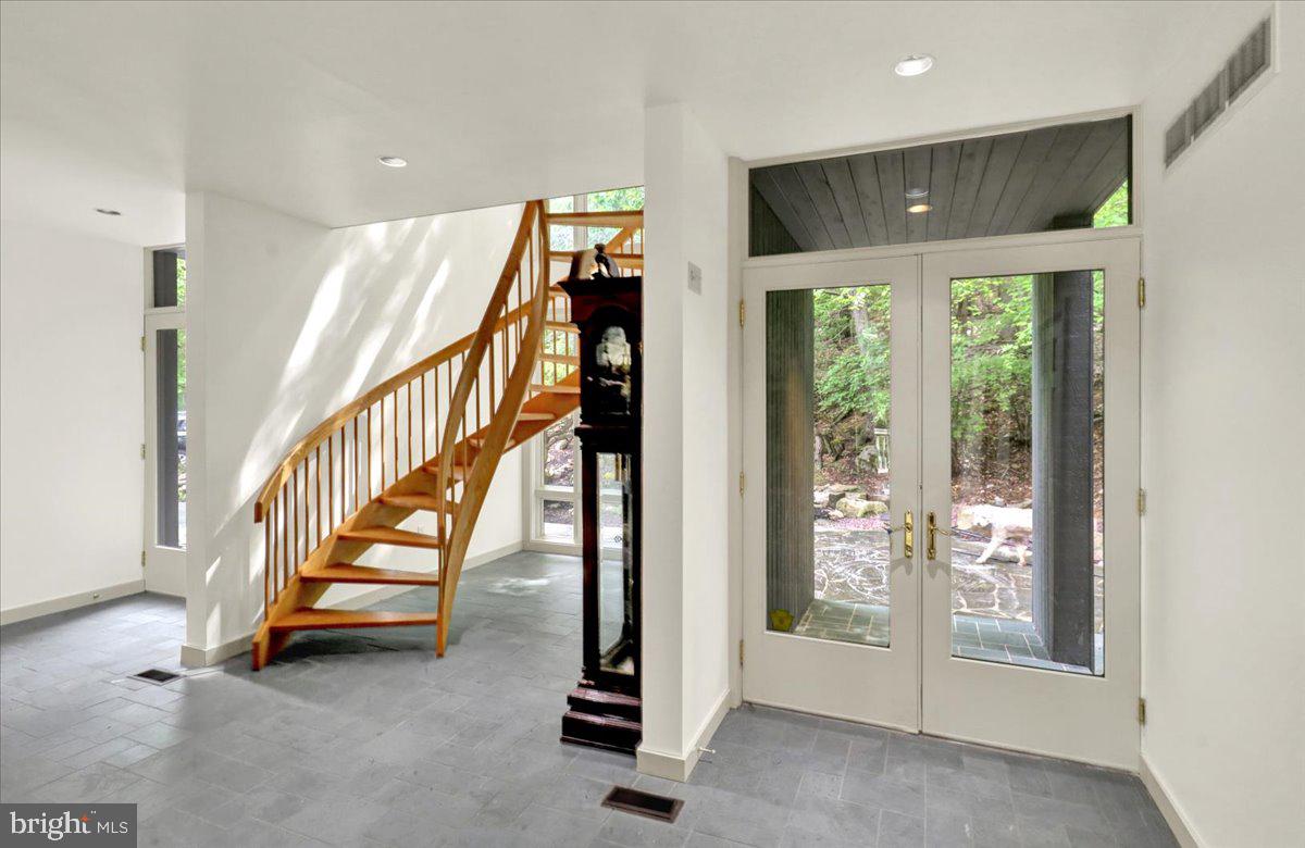 8 Wyndham Hill Dr Property Photo 12