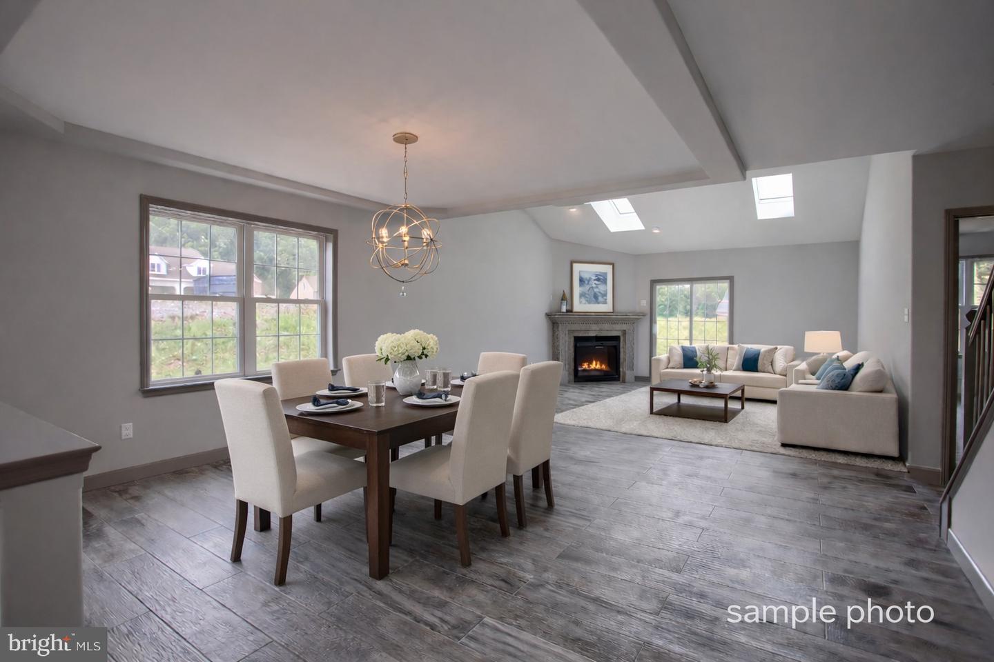 71 Castle Dr #lot 21 Property Photo 4