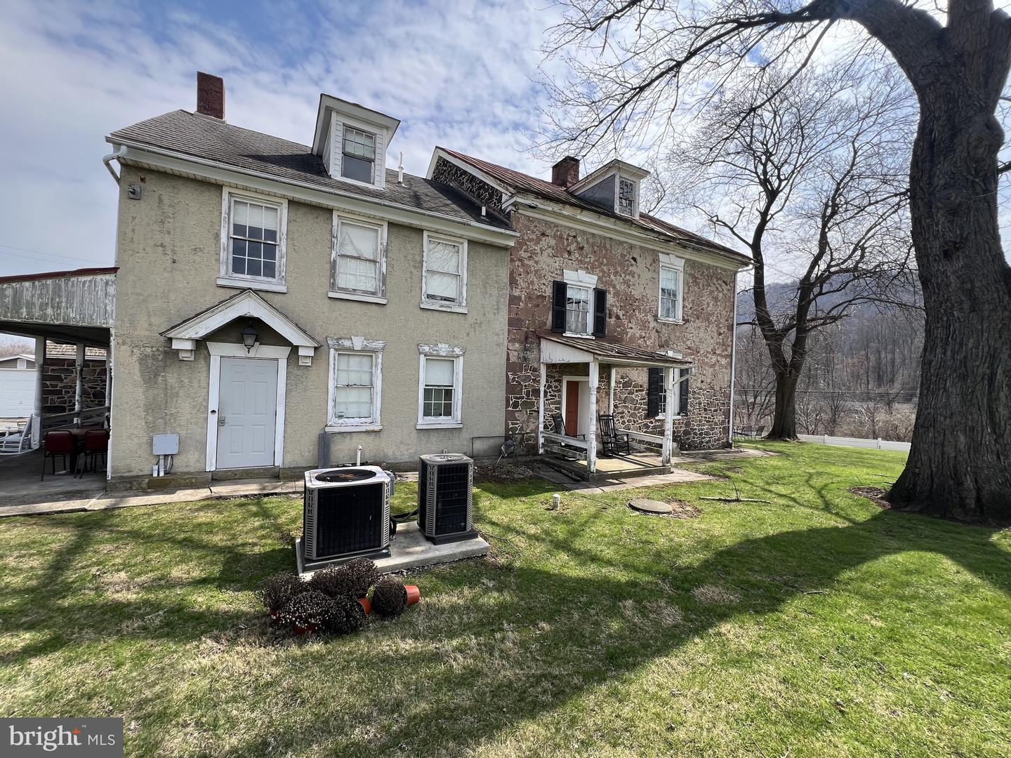 2039 Philadelphia Property Photo 1