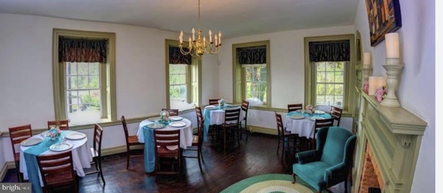 2039 Philadelphia Property Photo 5