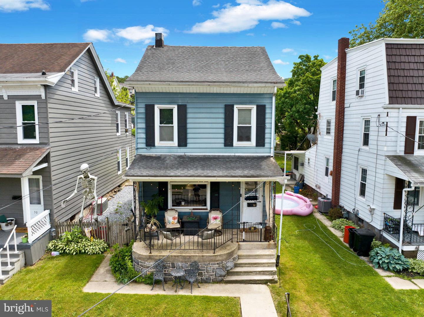 28 E Front St Property Photo 1