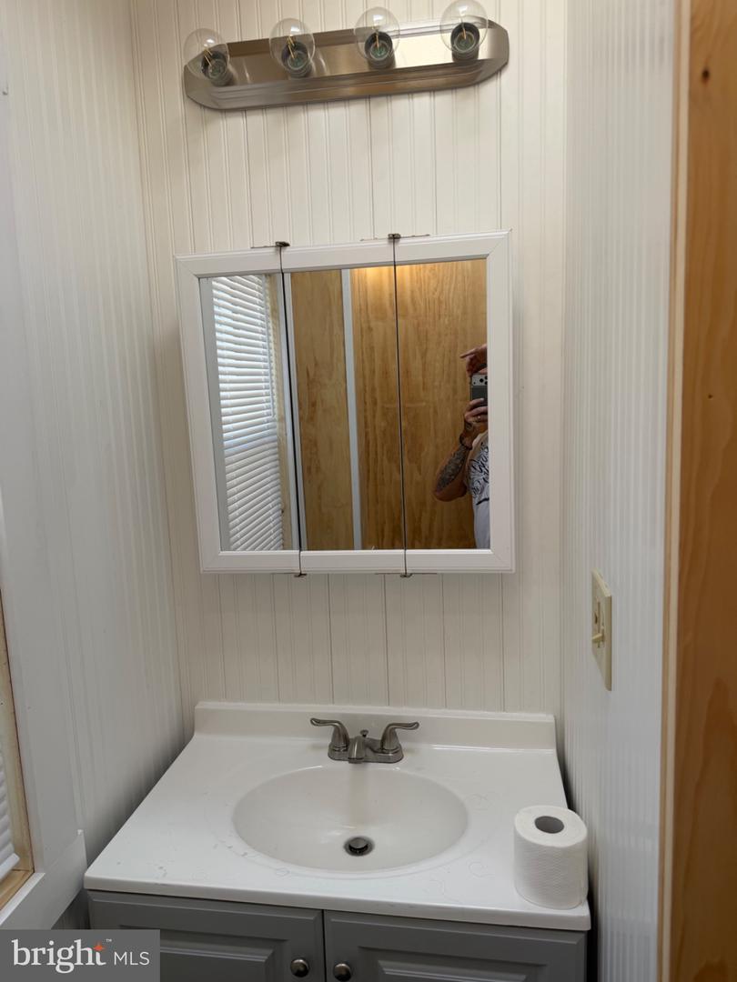 28 E Front St Property Photo 10