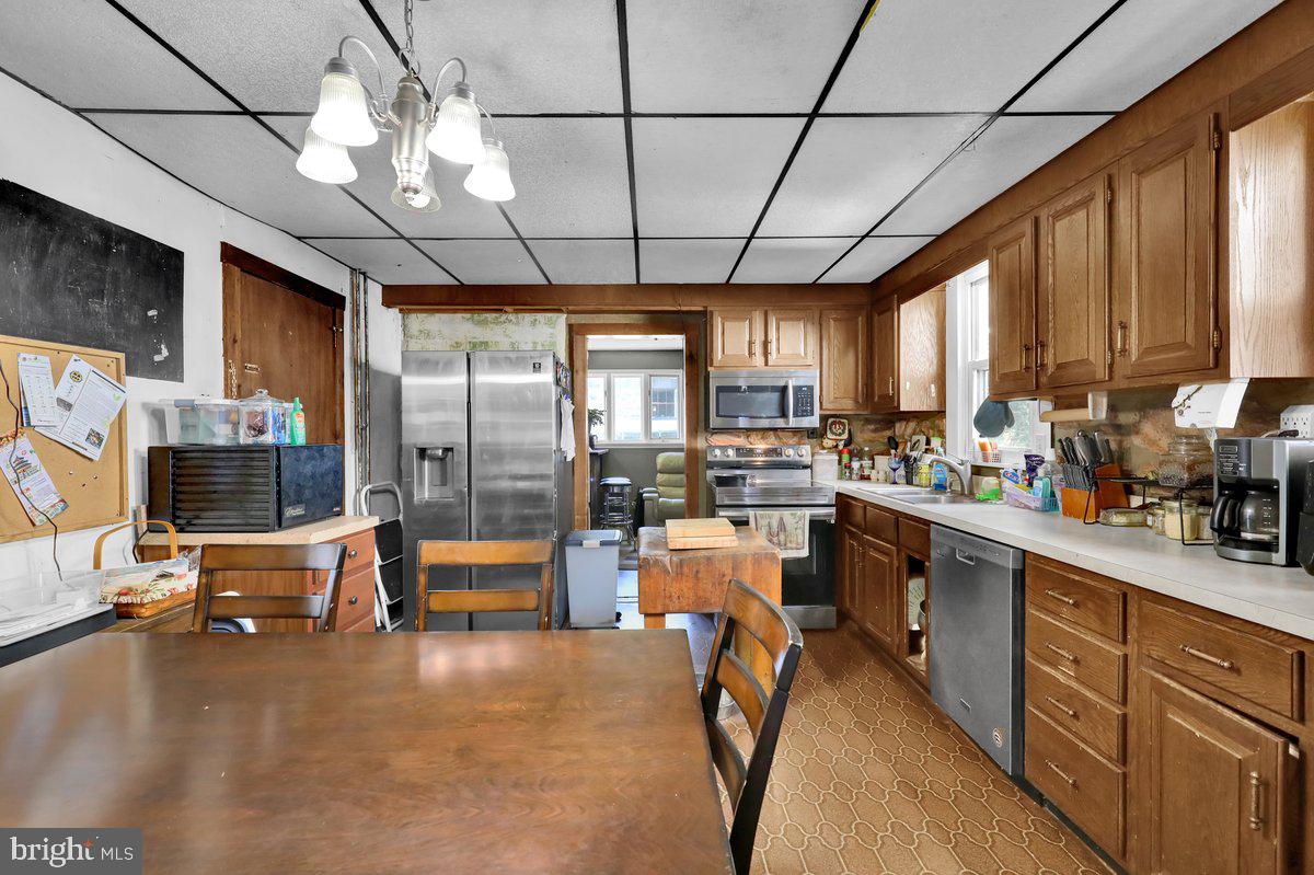28 E Front St Property Photo 14