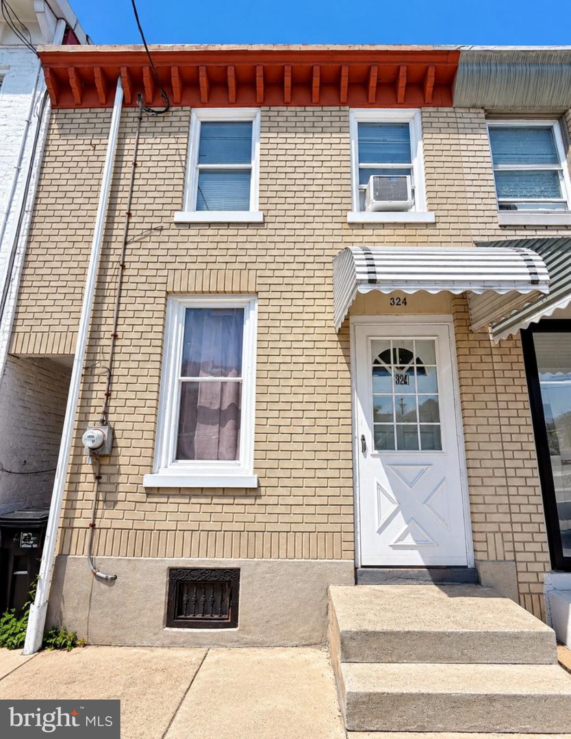 324 Spring Garden St Property Photo 1