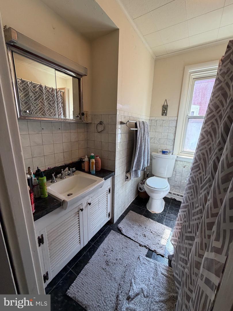 118 Park Ave Property Photo 4