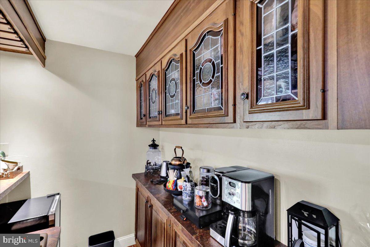 8 Tudor Ct Property Photo 22