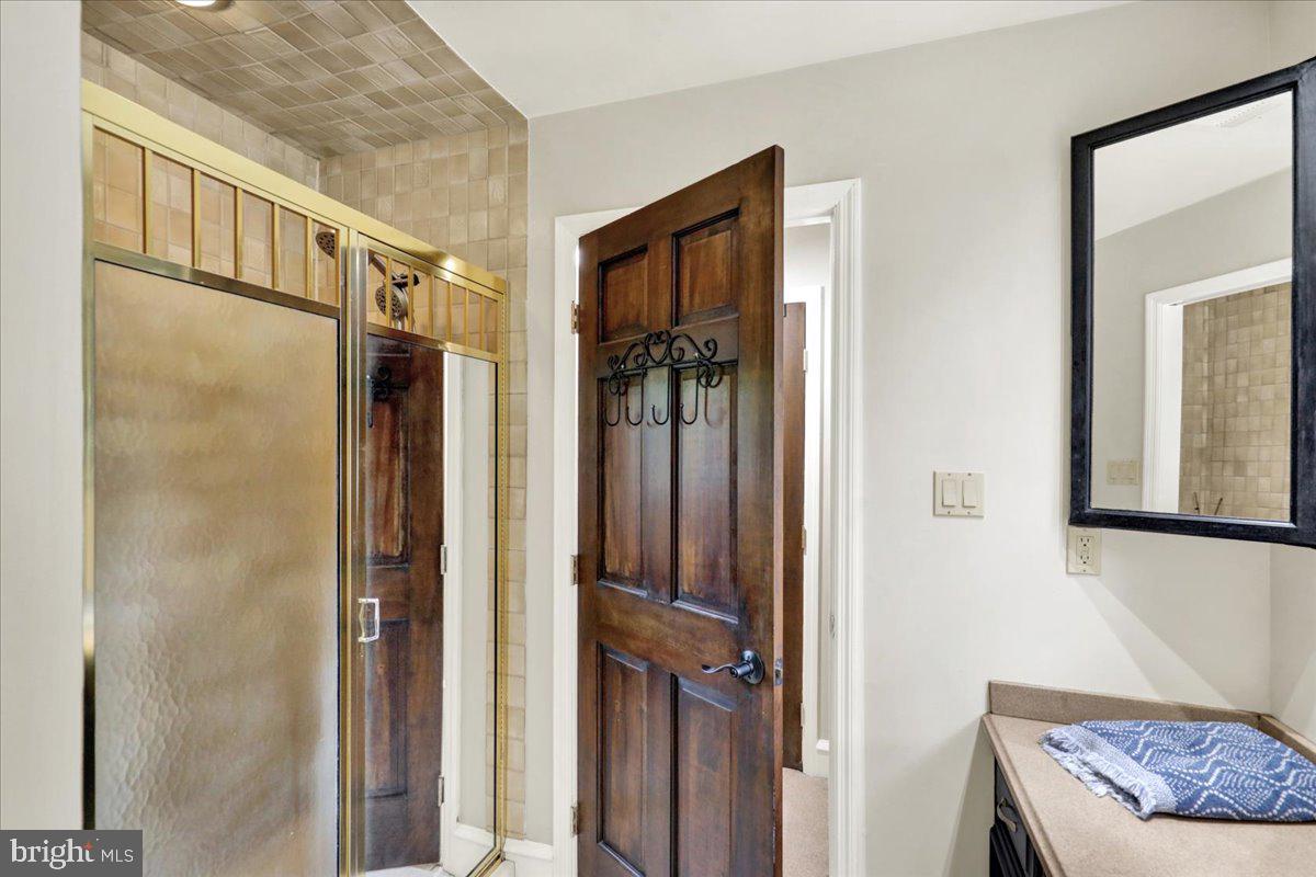8 Tudor Ct Property Photo 34
