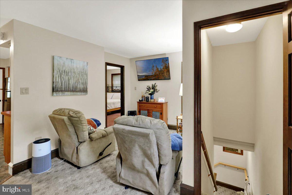8 Tudor Ct Property Photo 56