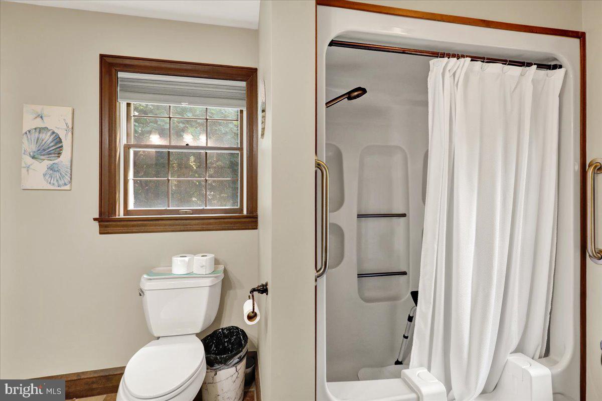 8 Tudor Ct Property Photo 58