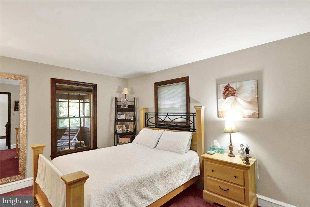 8 Tudor Ct Property Photo 60
