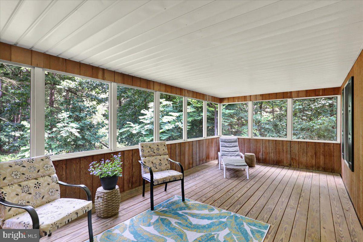 8 Tudor Ct Property Photo 65