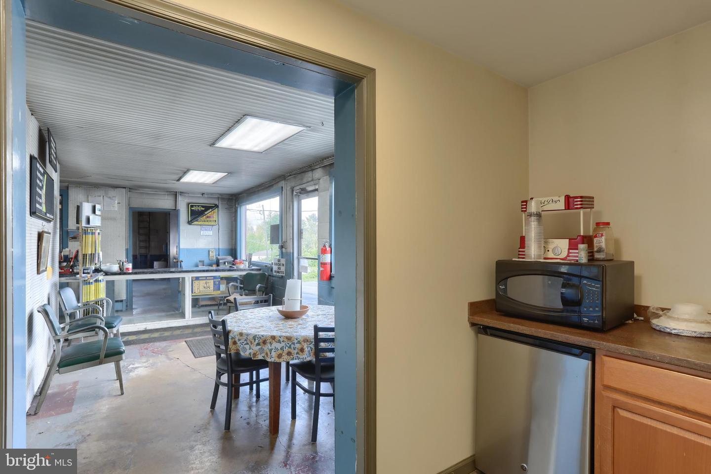 115 4th St Property Photo 15