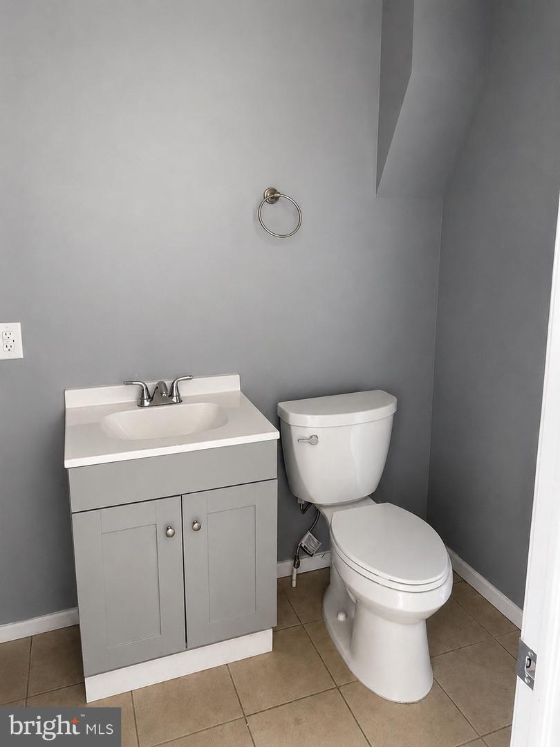 1424 Muhlenberg St Property Photo 7