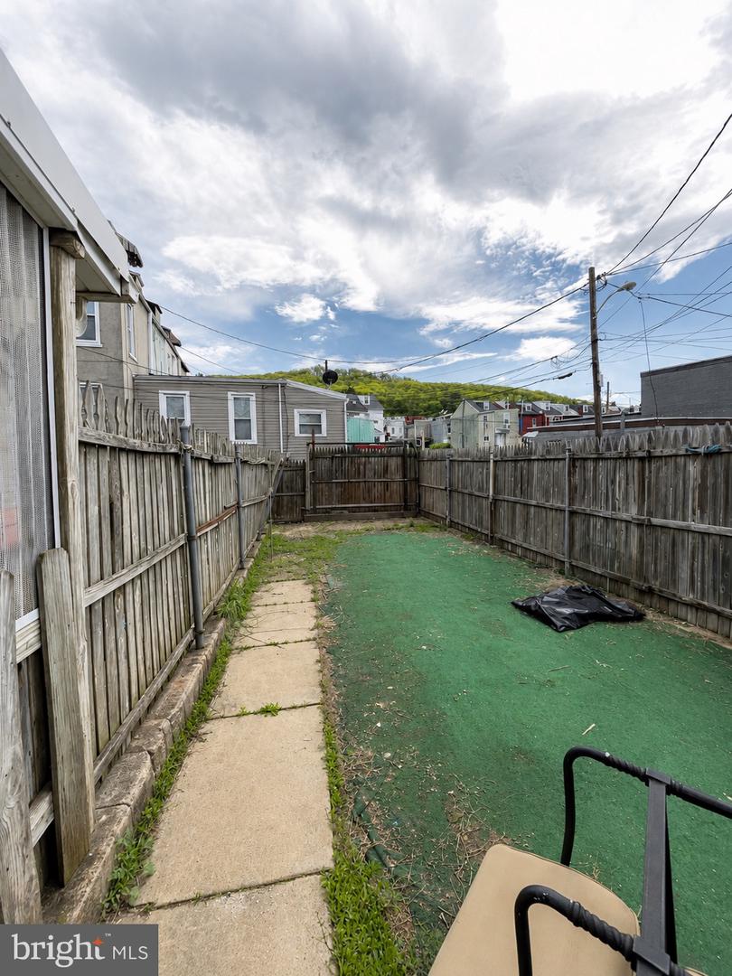 1424 Muhlenberg St Property Photo 13