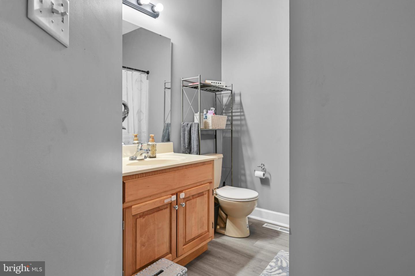 425 Westbury Dr Property Photo 28
