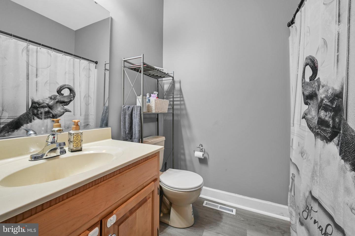 425 Westbury Dr Property Photo 29