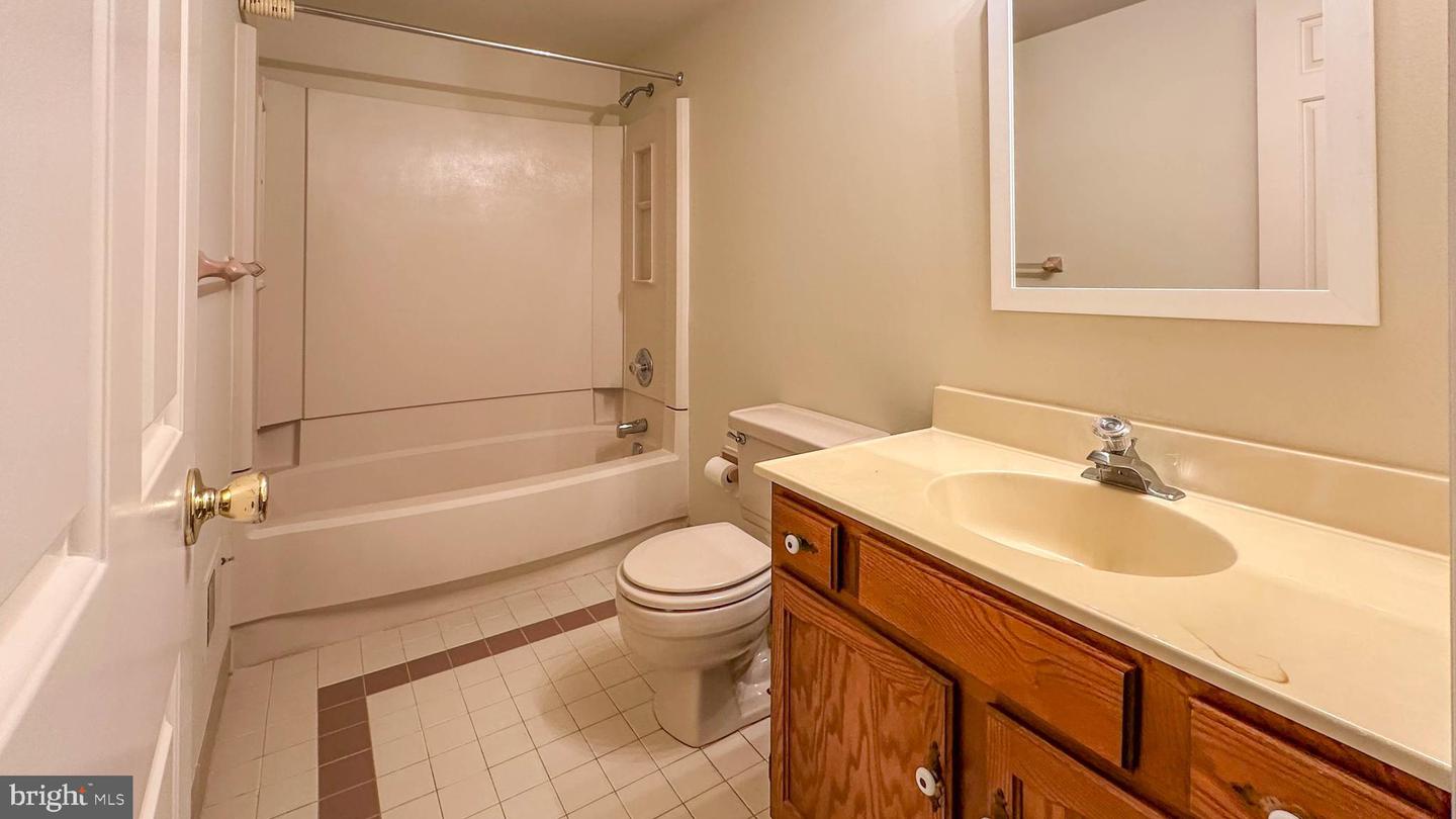 109 Valley Greene Cr Property Photo 17