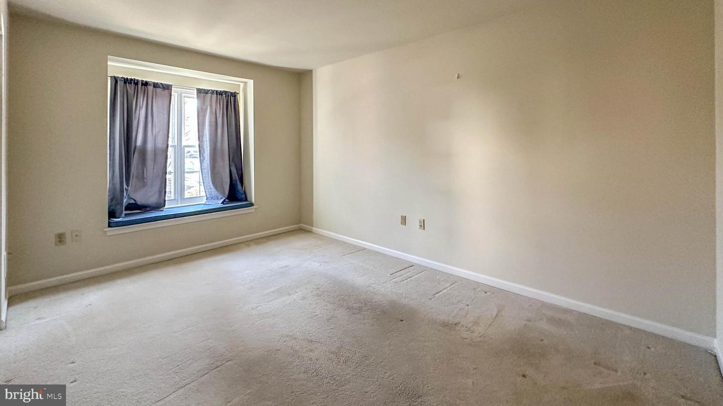 109 Valley Greene Cr Property Photo 19