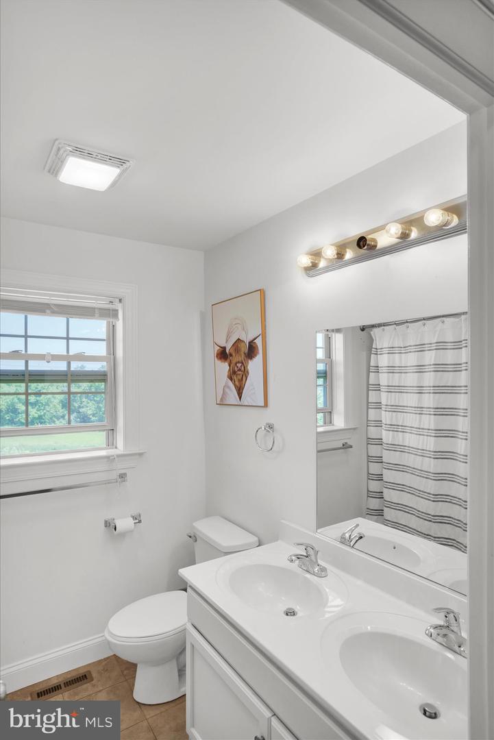 72 Cider Mill Rd Property Photo 19