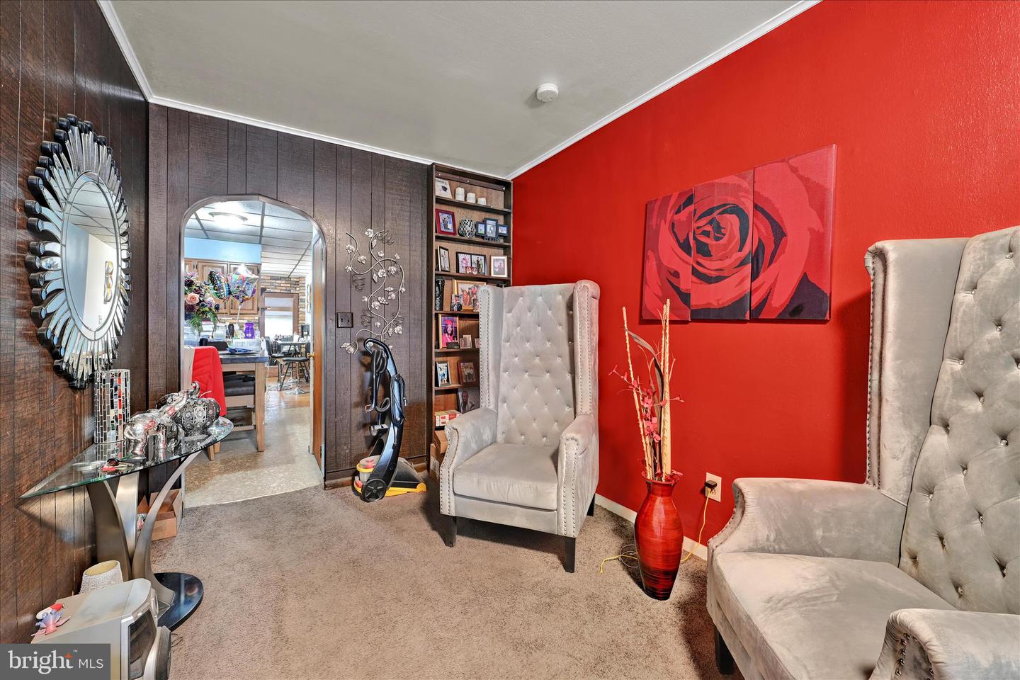 936 N Pike St Property Photo 7