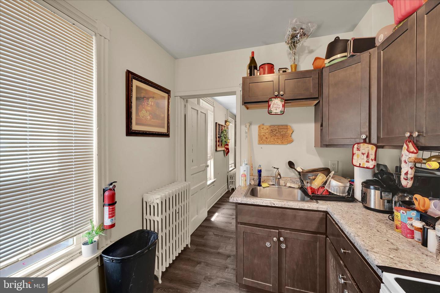 1349 Moss St Property Photo 16
