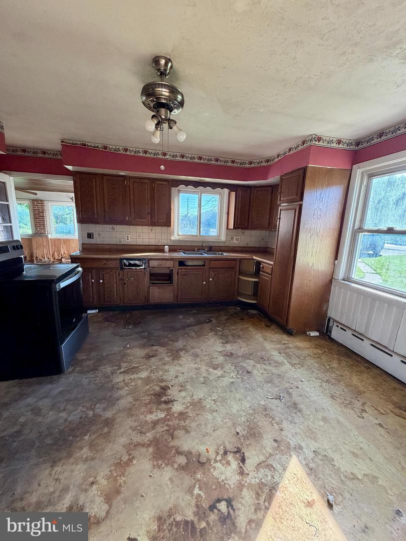 5700 Allentown Pi Property Photo 6