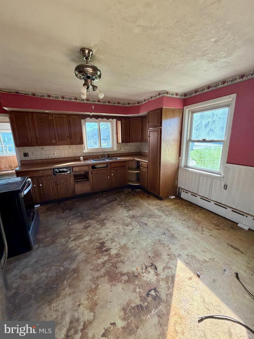 5700 Allentown Pi Property Photo 7