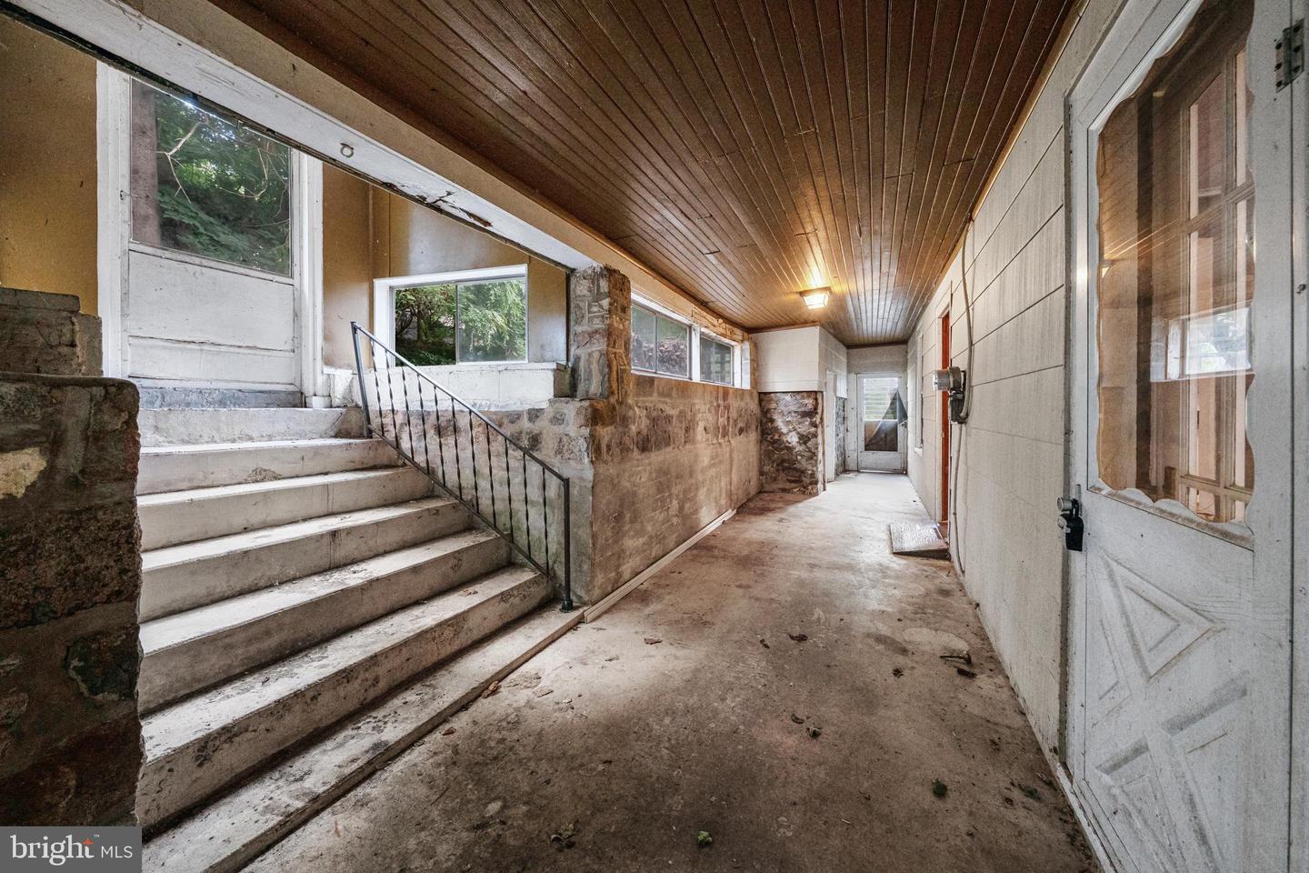 108 Poplar Rd Property Photo 8
