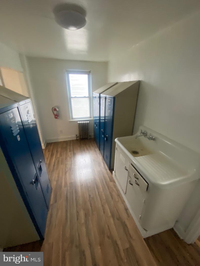 416 Property Photo 14